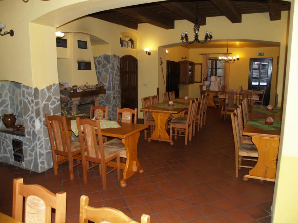 Penzion Gutska Krcma Trinec Exterior photo